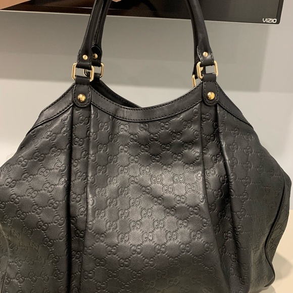 Authentic Gucci Bag - Picture 1 of 11